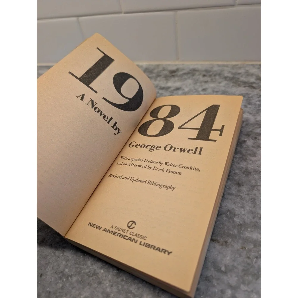 GEORGE ORWELL 1984 (1983 Signet Paperback) Commemorative Edition Walter Cronkite